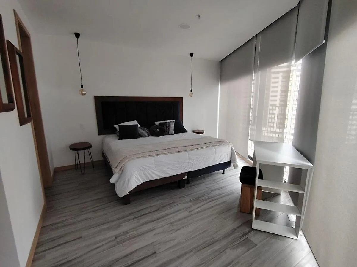 Apartamento Epiq, Suit Frente Al Parque La Carolina Quito